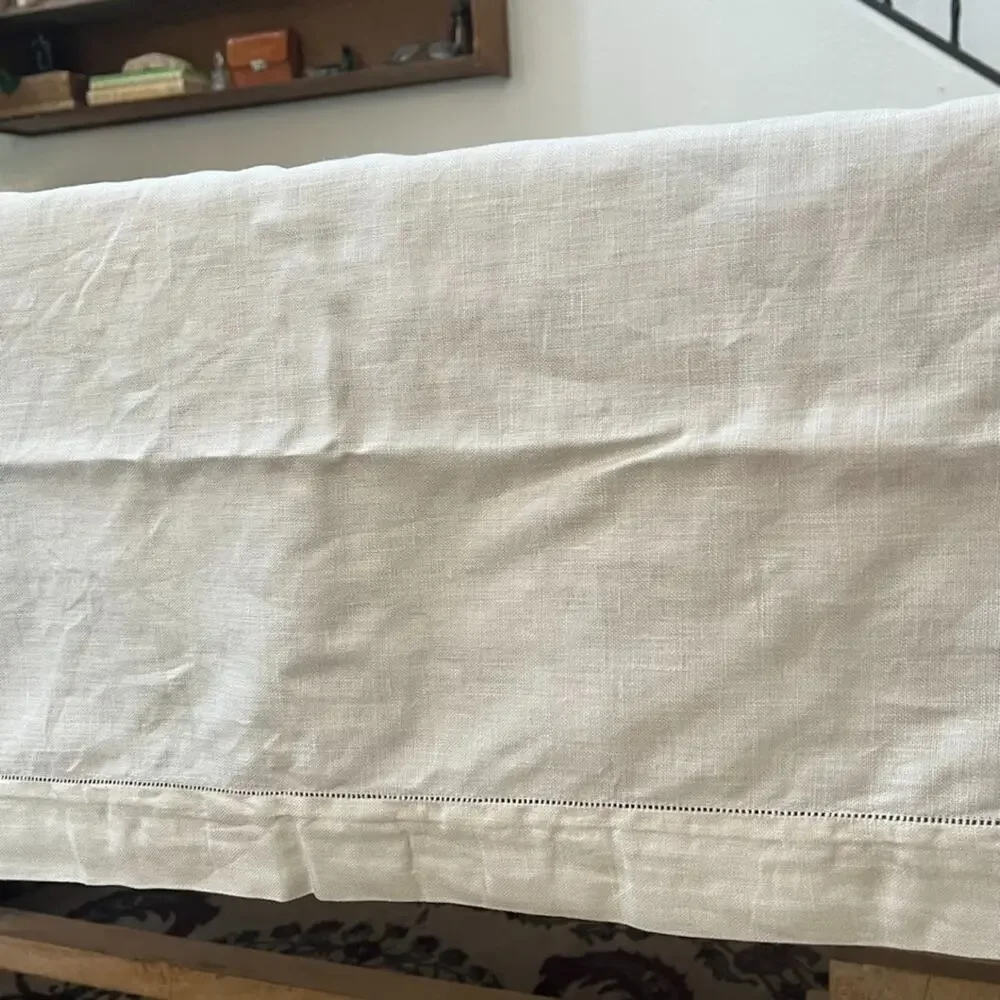 Lightweight Linen Tablecloth 62